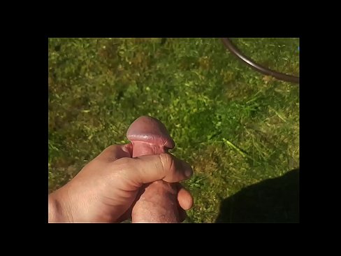 ❤️ Una guapa calenta es folla el seu cony rosa i es corre amb un esquitxat en un jardí d'estiu ❤ Porno vk al porno ca.hentaisea-com.ru ❌