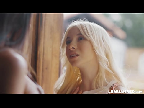 ❤️ La noia torna a casa uns mesos després i s'acaba menjant el cony de la seva madrastra ❤ Porno vk al porno ca.hentaisea-com.ru ❌